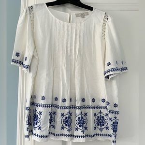 Loft short sleeve embroidered blouse